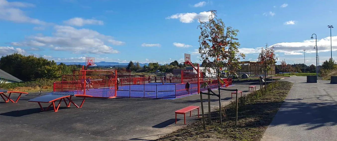 Uteområder Åras Skule.